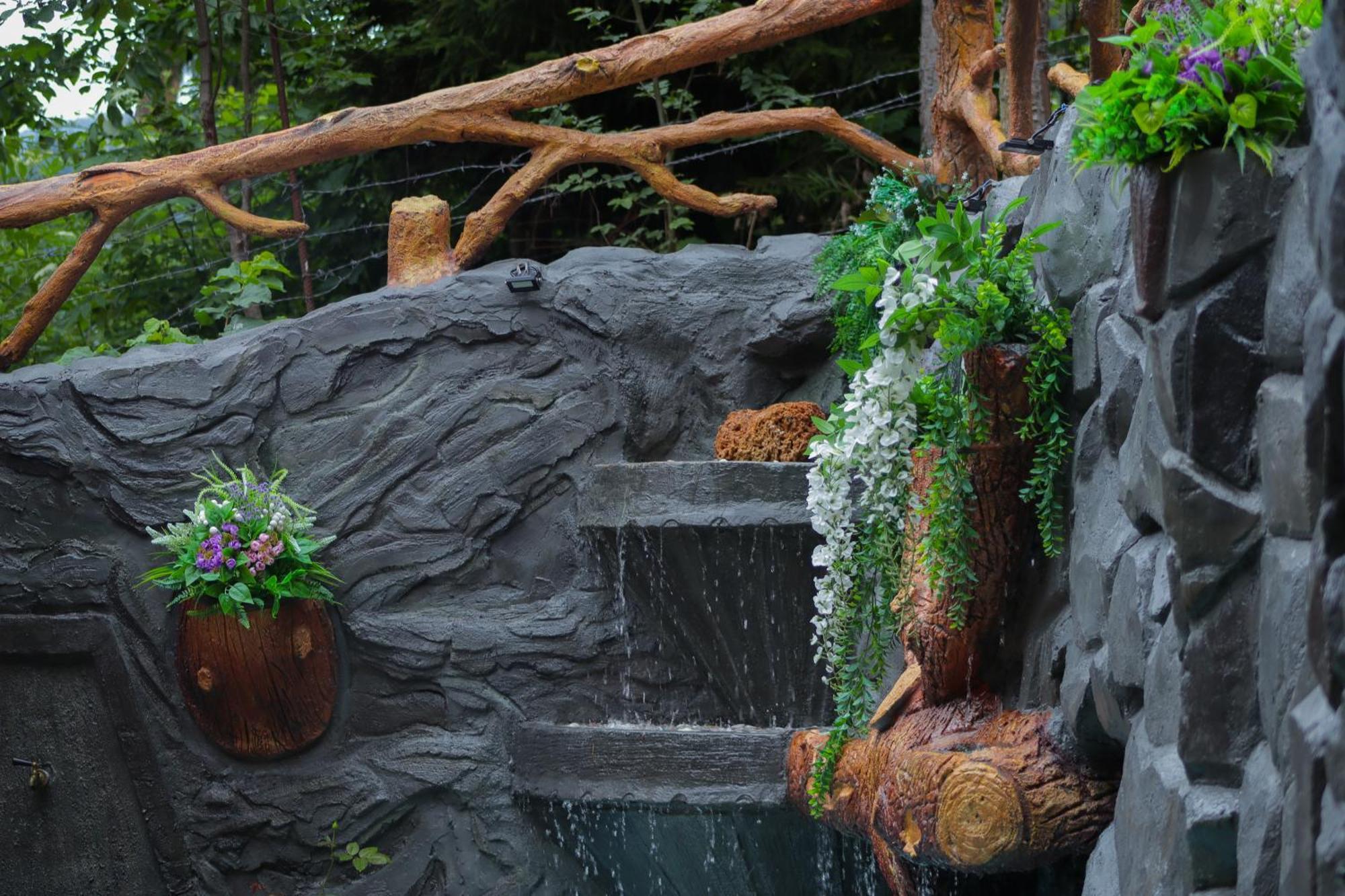Hotel Evergreen Bordschomi Exterior foto