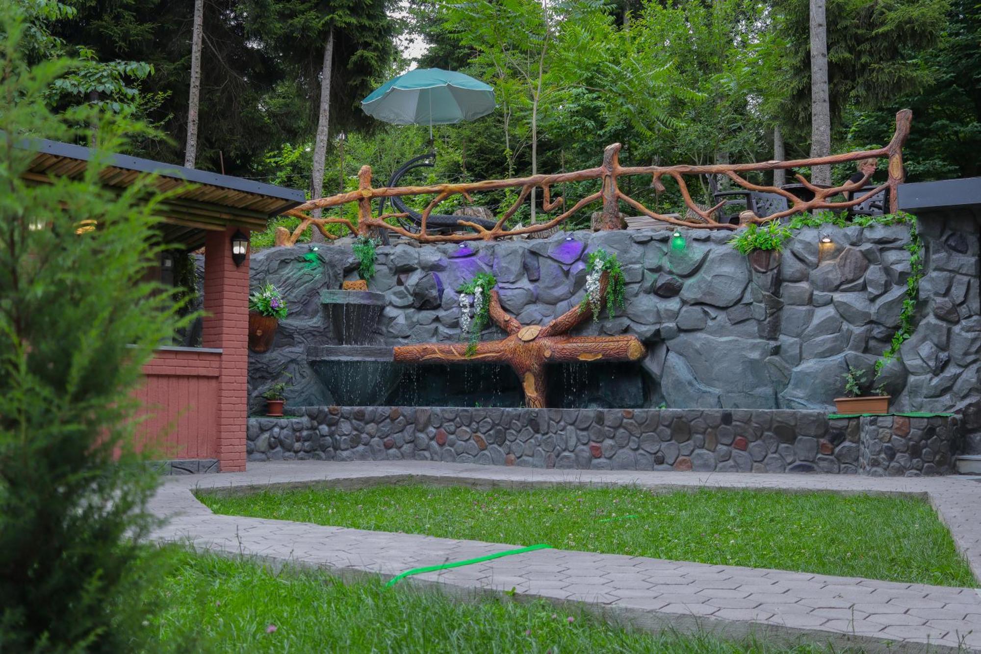 Hotel Evergreen Bordschomi Exterior foto